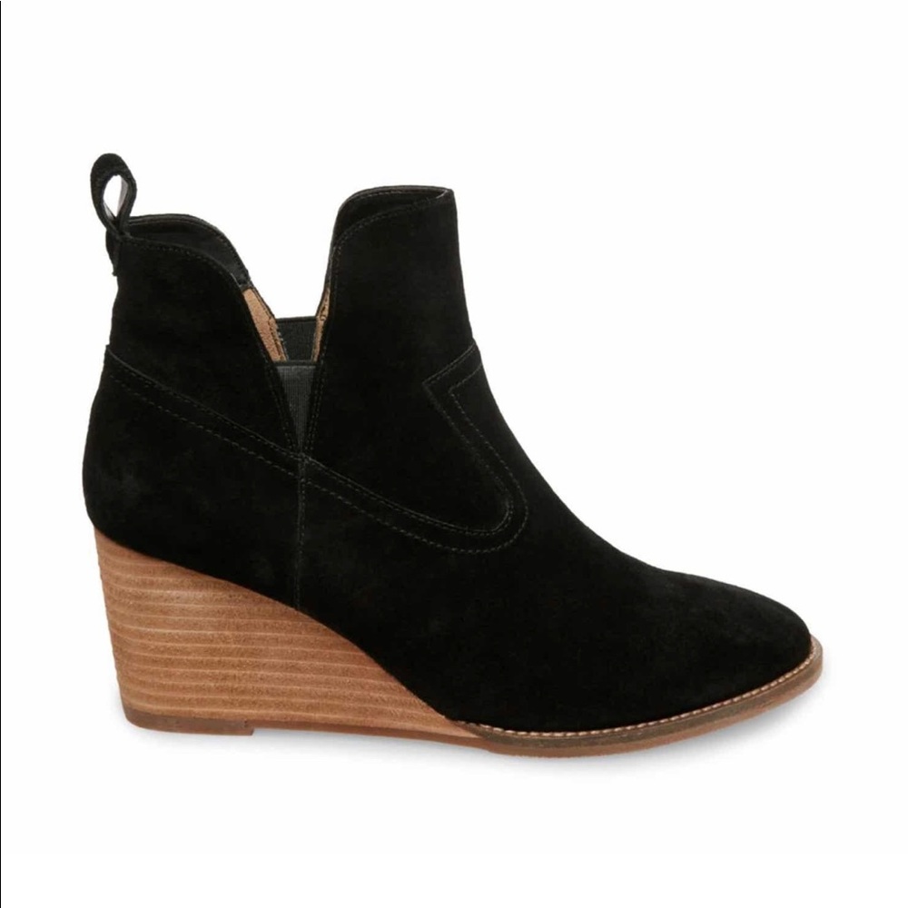 Blondo Irving Waterproof Wedge Bootie